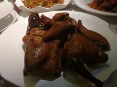 招牌红烧乳鸽-太平馆西餐厅(北京路店)