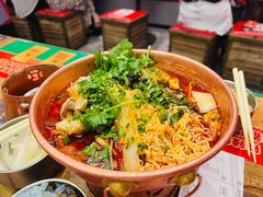 -成都你六姐·牛肉冒菜(城市集市合生汇店)