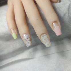 -花岐款式专研健康美甲沙龙