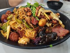 -愉肴麻辣香锅(中北镇店)