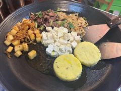 -丁姨妈贵州臭豆腐烙锅(甲秀楼店)