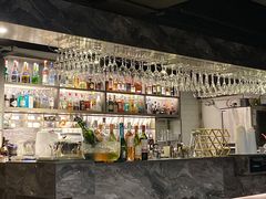 -Oasis Bar & Grill