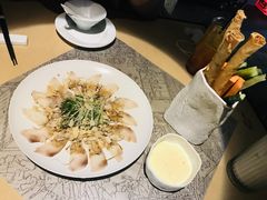 薄切鲜鱼片-穹六人间 people 6(岳阳路店)
