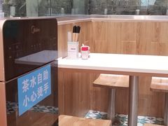 大堂-华辉拉肠(同福店)
