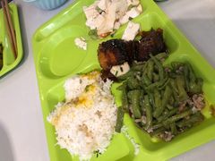 -同济大学本部学苑饮食广场