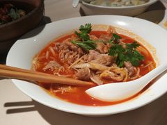 超自然酸汤肥牛-琥珀·原创臻选店(维家思店)