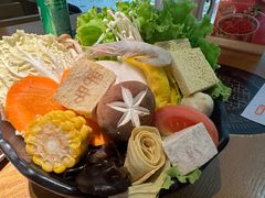 -呷哺呷哺(融创茂店)