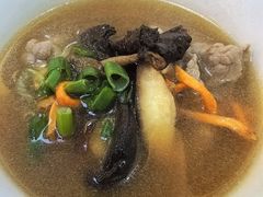 -乳仔牛牦牛汤锅 烤羊排(松潘古城店)