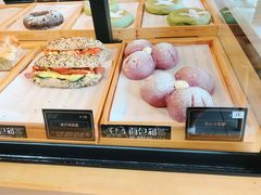 -面包和茶(万联店)