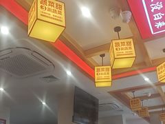 -阿婆情腊排骨火锅(金虹路店)
