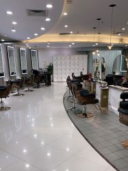 点击看大图 -八佰伴8008星级形象店