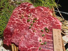 -山川小町·极番烧肉(新地假日广场店)