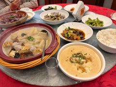 -侬佳蒸菜馆(听潮店)