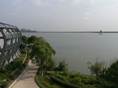 -上海滴水湖皇冠假日酒店