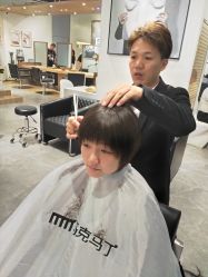 -马克男发时尚店