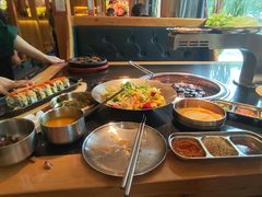 -韩烧牛中牛·甄选黑牛烤肉(黑金店)