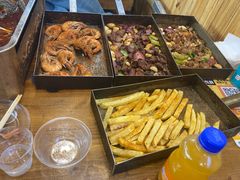 -老东镇啤酒屋海鲜加工·蒸汽海鲜·海鲜烧烤(台东店)