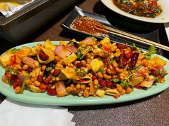 -曼听小寨海鲜烧烤·大连辣炒大王(盖州街店)