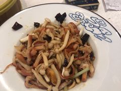北极贝边拌白玉菇-大铁勺新津菜(东丽阳光新业广场店)