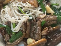 -铭记嘎洒生态鳝鱼(迎春街店)
