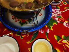 -闯关东东北农家菜(崂山石老人店)