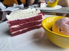红丝绒千层-YUE·6·西式融合餐厅(外滩六号店)
