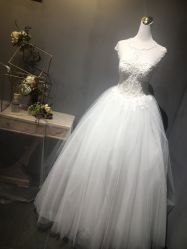 -艾米丽婚纱礼服