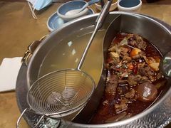-左庭右院鲜牛肉火锅(金山万达店)