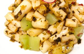 Sliced Lotus Root with Preserved Mustard Greens