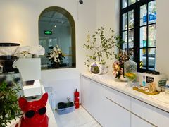 -Fridi Patisserie Cafe