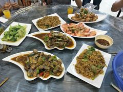 -覃记海鲜美食餐厅