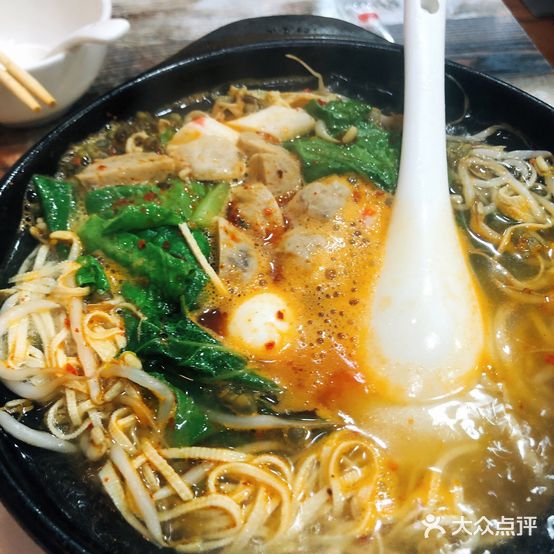 正宗小桥米线(阿什河街店)