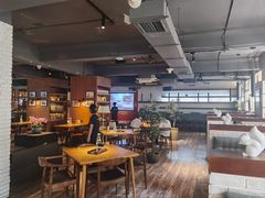 -JINNS锦时 steak&pizza(浸信会礼拜堂旧址店)