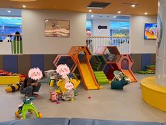 -戊辰亲子游泳俱乐部