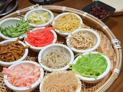 -包整·丝娃娃(一览甲秀楼风景店)