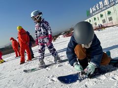 -华彬猛犸滑雪场