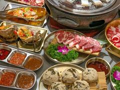 -围炉肉舍•炭烤活鳗•丹东海鲜烤肉(步行街店)