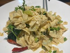 -木柴豆腐·活海鲜·鲁菜(岚山路店)