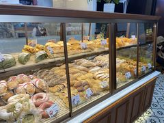 面包甜点陈列柜-BROAD面包路·欧式面包(龙湖时代C馆店)