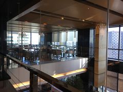 -上海龙之梦万丽酒店