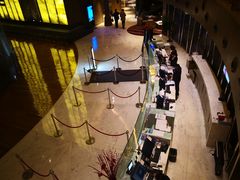 -上海滴水湖皇冠假日酒店