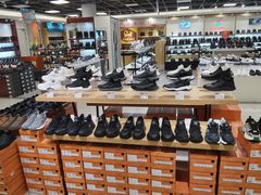 -云柏鞋业(十里堡店)