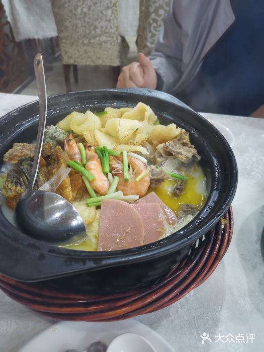 聚丰园新概念餐厅(梅石路店)全家福砂锅图片
