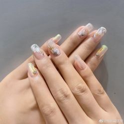 -悦指间美甲美睫