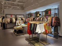 -URBAN REVIVO(北京斯普瑞斯奥特莱斯店)