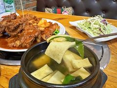 -喇喇排骨火锅·传统韩式脊骨汤(望京西园总店)