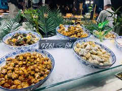 -飨食汇全日制餐厅·昆山皇冠假日酒店(九方店)