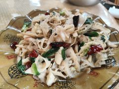 傣家炒笋-傣泐金湾餐厅