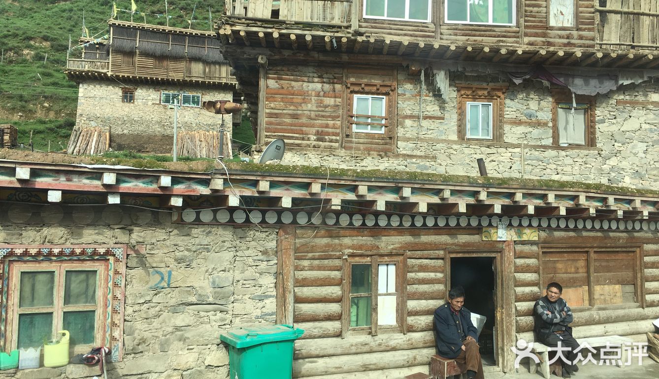 真正风吹草低见牛羊的地方