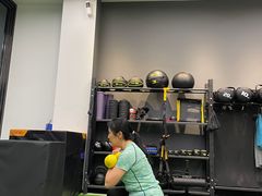 -汗水空间私教健身连锁(SM广场店)